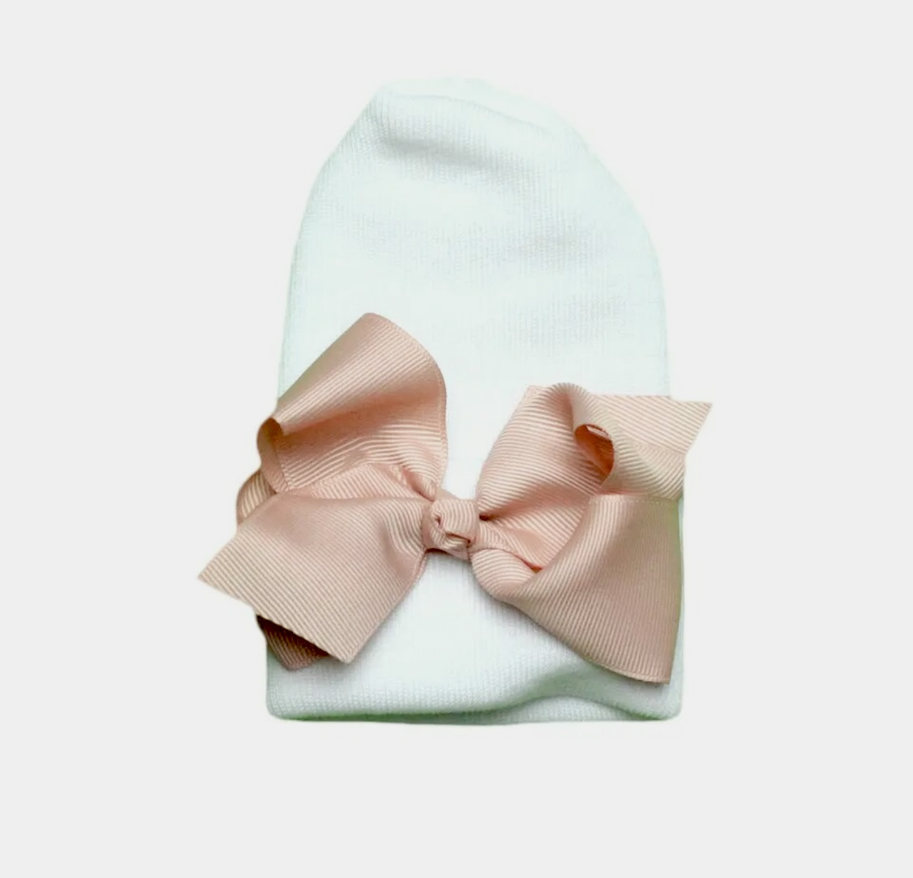 Newborn hat with bow peachy pink