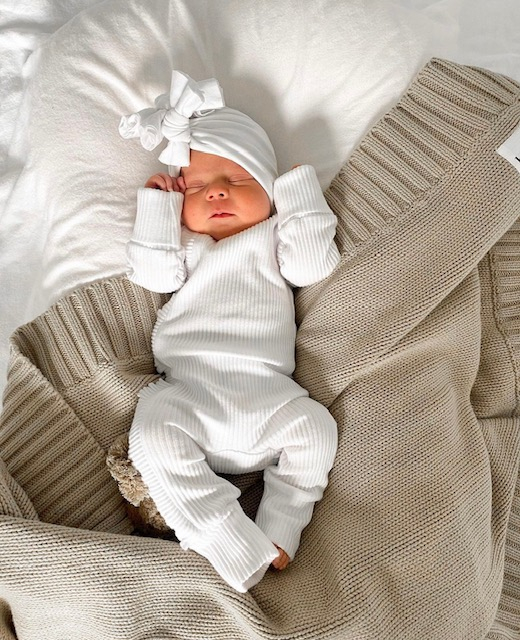 Baby Turban Bows 6-18M white