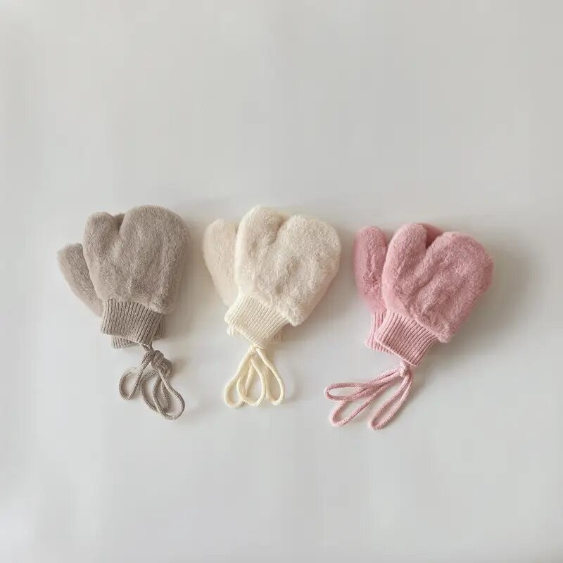 Soft fluffy gloves 1-3Y