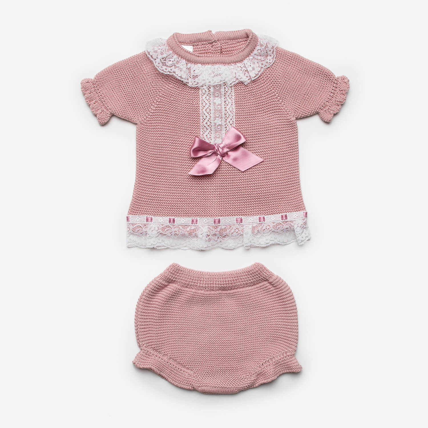 2-piece pink summer suit with bow